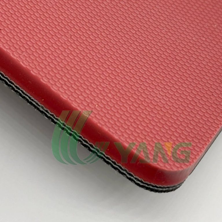 small Golf red rubber conveyor belt