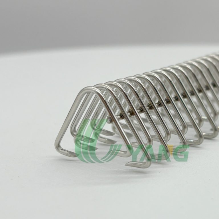 Clamps for conveyor belts